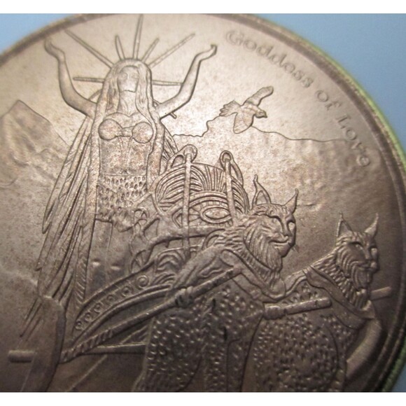 Freya Goddess of Love Silver Coin/Pendant-Copper/Bronze - Picture 7 of 8